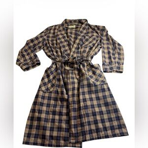 Vintage Men’s L.L. Bean Scotch Navy and Tan Plaid Robe. Size XL